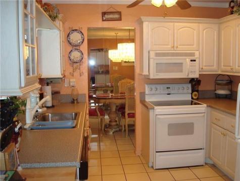 5809 NW 85th Avenue Tamarac FL 33321