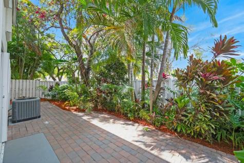 9870 NW 2nd Street Plantation FL 33324