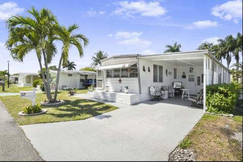 2001 SW 84th Avenue Davie FL 33324
