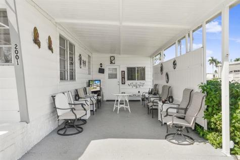 2001 SW 84th Avenue Davie FL 33324