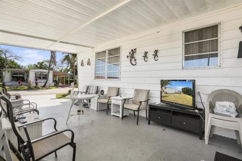 2001 SW 84th Avenue Davie FL 33324