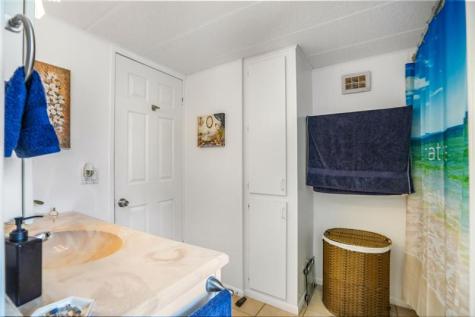 2001 SW 84th Avenue Davie FL 33324