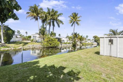 2001 SW 84th Avenue Davie FL 33324