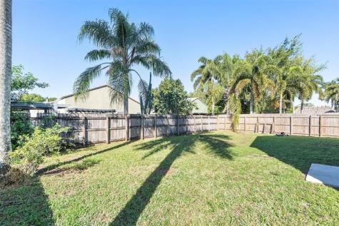 1001 SW 133rd Terrace Davie FL 33325