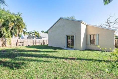 1001 SW 133rd Terrace Davie FL 33325