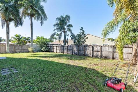 1001 SW 133rd Terrace Davie FL 33325