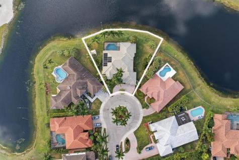 2494 Eagle Watch Lane Weston FL 33327