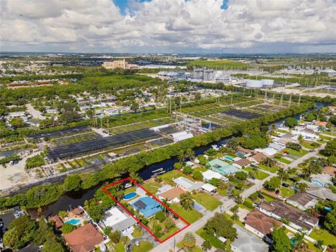 4717 SW 35th Avenue Dania Beach FL 33312