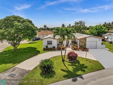4220 NW 49th Avenue Lauderdale Lakes FL 33319