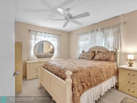 4220 NW 49th Avenue Lauderdale Lakes FL 33319