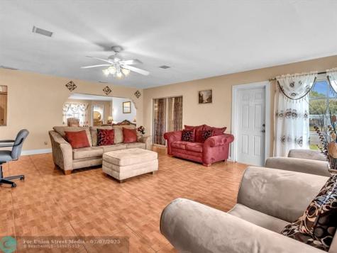 4220 NW 49th Avenue Lauderdale Lakes FL 33319