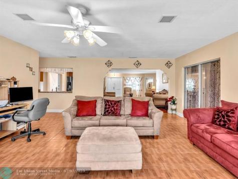 4220 NW 49th Avenue Lauderdale Lakes FL 33319