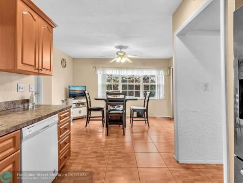 4220 NW 49th Avenue Lauderdale Lakes FL 33319