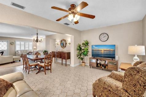 5800 NW 83rd Terrace Tamarac FL 33321