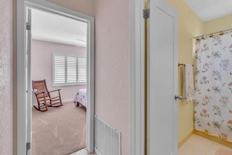 5800 NW 83rd Terrace Tamarac FL 33321