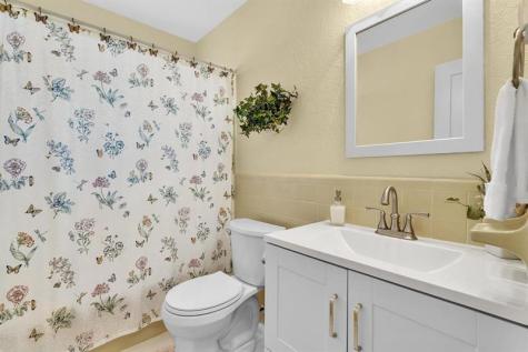 5800 NW 83rd Terrace Tamarac FL 33321