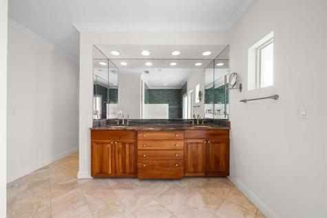 3741 NE 31st Avenue Lighthouse Point FL 33064