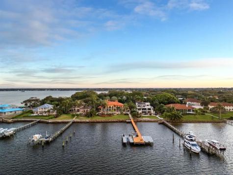 4089 SE Old Saint Lucie Boulevard Stuart FL 34996