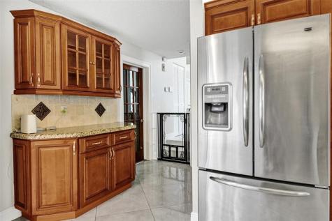 11064 Bismarck Place Hollywood FL 33026