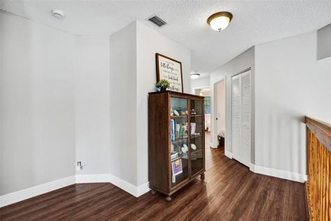 11064 Bismarck Place Hollywood FL 33026