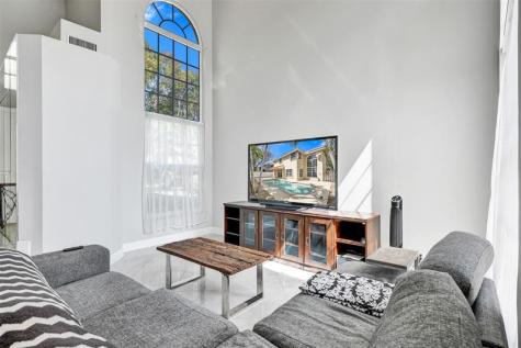 11064 Bismarck Place Hollywood FL 33026