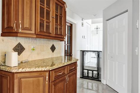 11064 Bismarck Place Hollywood FL 33026