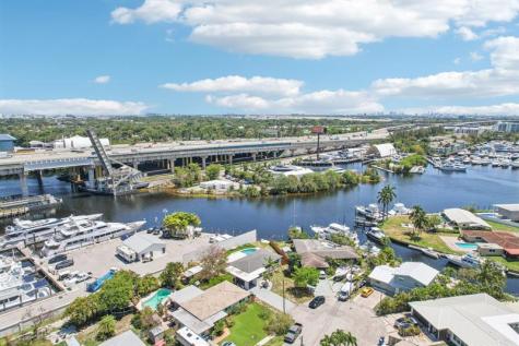 2030 SW 22nd Avenue Fort Lauderdale FL 33312
