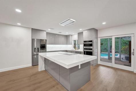 2510 NE 47th Street Fort Lauderdale FL 33308