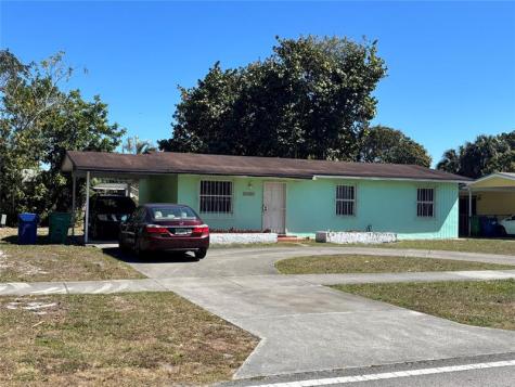 19301 NW 52nd Avenue Miami Gardens FL 33055