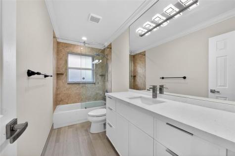 1762 NE 38th Street Oakland Park FL 33334