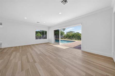 1762 NE 38th Street Oakland Park FL 33334