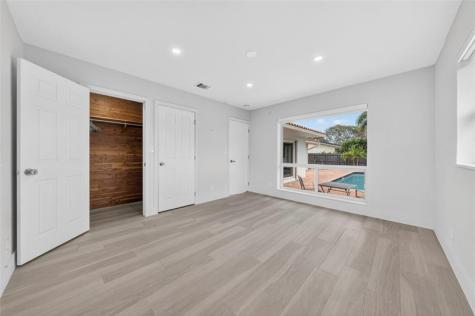 1762 NE 38th Street Oakland Park FL 33334
