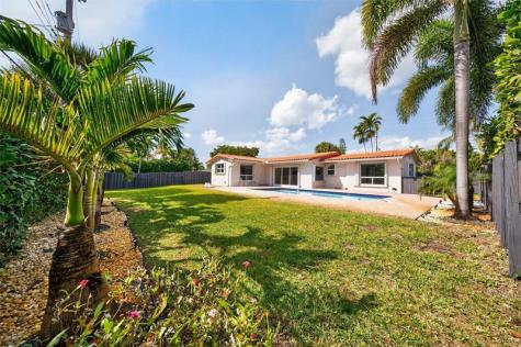 1762 NE 38th Street Oakland Park FL 33334