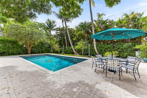 1017 SE 13th Terrace Fort Lauderdale FL 33316