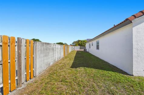 5860 SW 150th Avenue Miami FL 33193