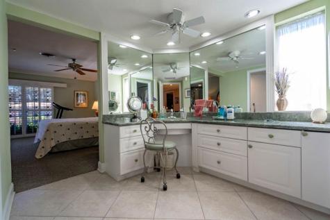 3920 NE 27th Avenue Lighthouse Point FL 33064