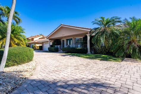 3920 NE 27th Avenue Lighthouse Point FL 33064