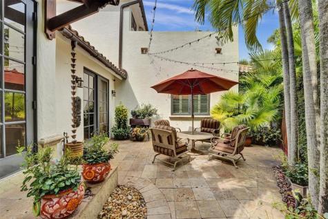 2321 SW 26th Avenue Fort Lauderdale FL 33312
