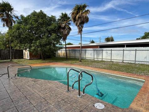 4115 NW 191st Terrace Miami Gardens FL 33055