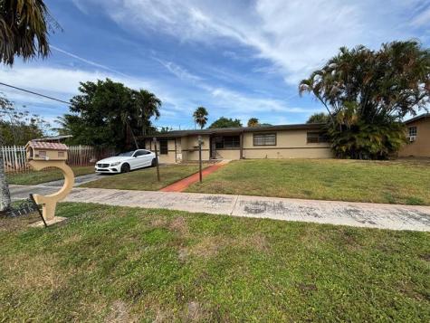 4115 NW 191st Terrace Miami Gardens FL 33055