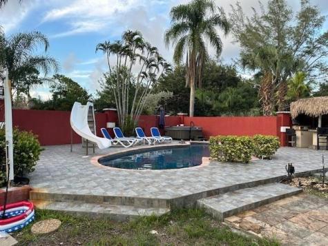 5800 Pinetree Road Parkland FL 33067