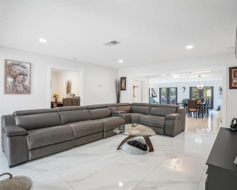 2051 NW 93rd Lane Sunrise FL 33322