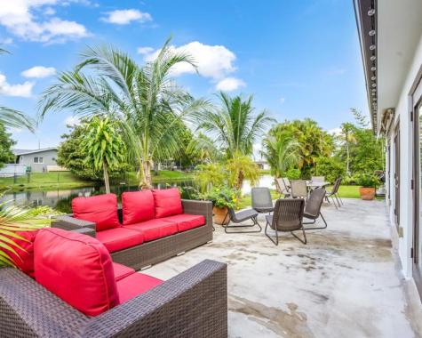 2051 NW 93rd Lane Sunrise FL 33322