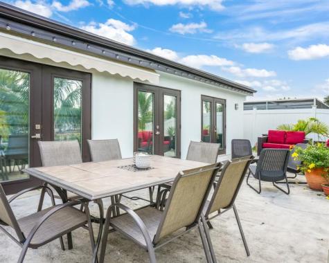 2051 NW 93rd Lane Sunrise FL 33322