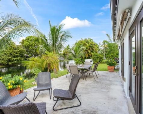 2051 NW 93rd Lane Sunrise FL 33322