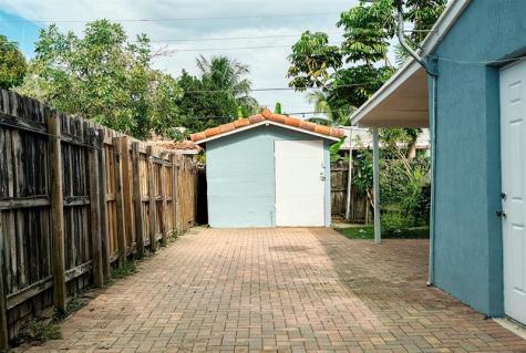 531 NE 61st Street Oakland Park FL 33334