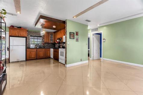 531 NE 61st Street Oakland Park FL 33334