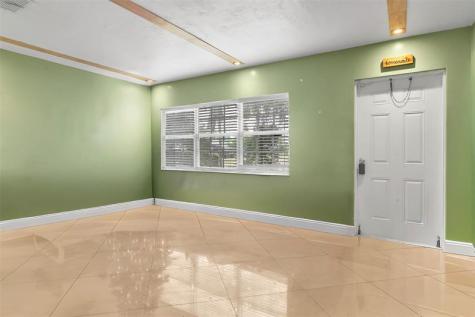 531 NE 61st Street Oakland Park FL 33334