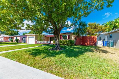 6853 NW 2nd Street Margate FL 33063