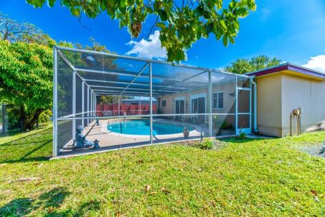 6853 NW 2nd Street Margate FL 33063